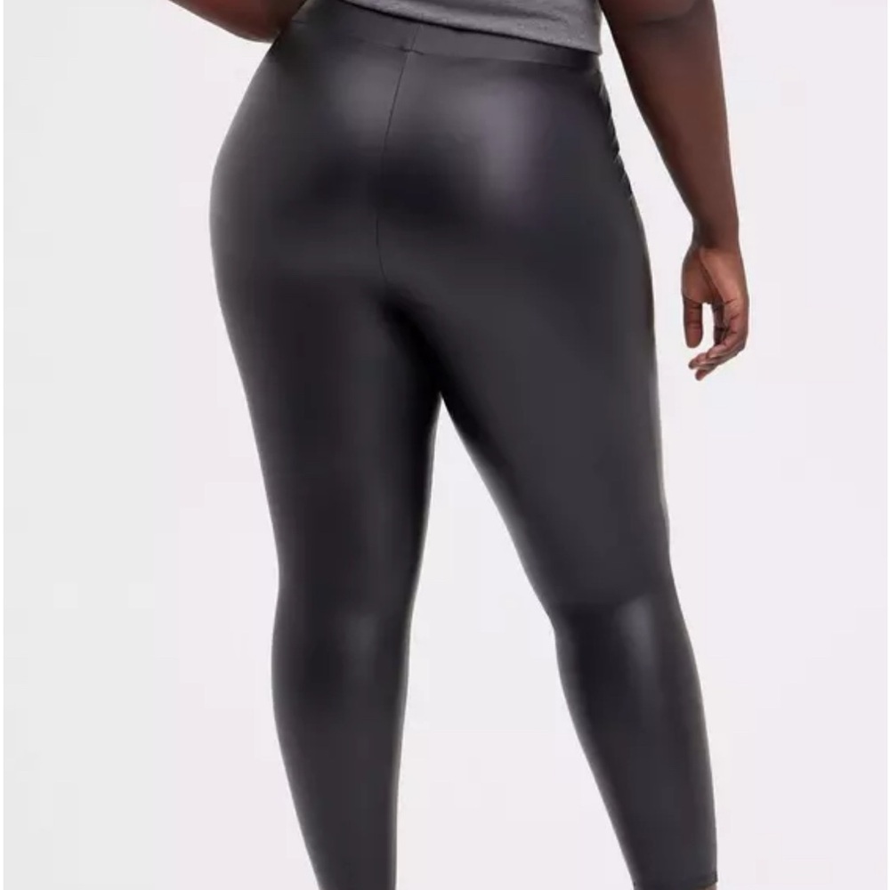 Torrid Full Length, Signature Waist, Faux Leather, Spandex Legging, Sz. 4